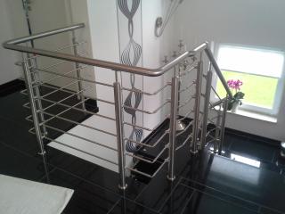 freitragende Treppe Basalt freitragende Treppe Basalt