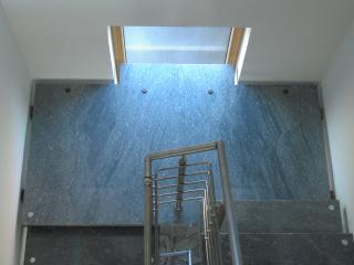 freitragende Podesttreppe freitragende Podesttreppe